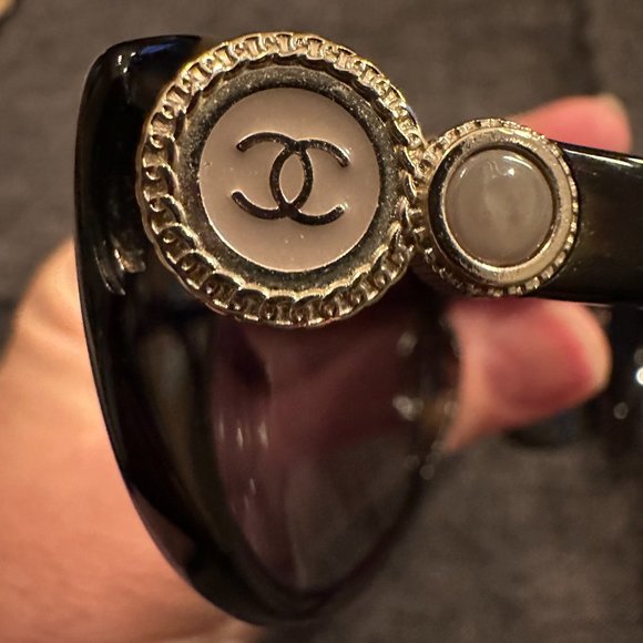 CHANEL Accessories Chanel Sunglasses Made In Italy Bouton Limited